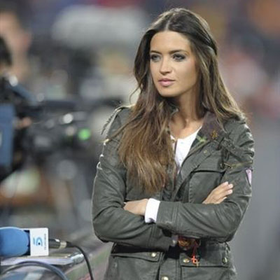 Sara Carbonero, la novia di Iker Casillas, sembra una wags, ma è una..