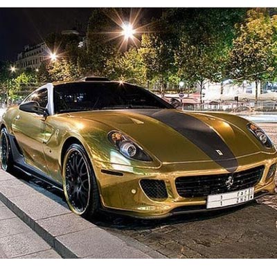 Solo a Dubai una Ferrari in Oro