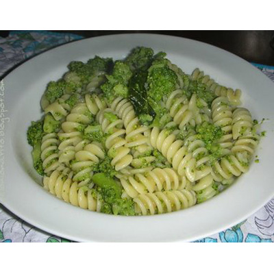 Preoccupati per le rughe? Mangiate broccoli, spinaci, mirtillo, peperoncino, pesce e..