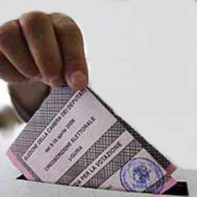 Elezioni 2012. Uno sguardo alla creatività delle civiche e all'anagrafe dei candidati