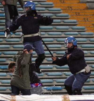 Violenze negli Stadi. Colpa della Camorra