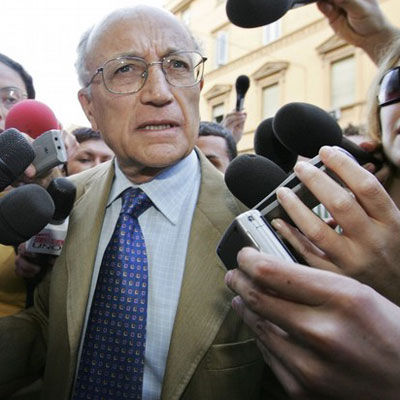 La statura di Borrelli e le bassezze di Berlusconi...