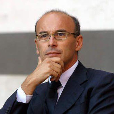 La Sardegna tra Berlusconi e Soru