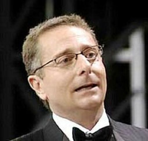 Sanremo si conclude con il trionfo di Carta/De Filippi o di Bonolis?