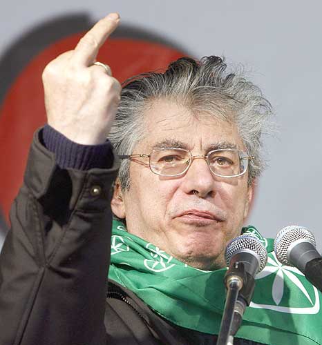 Ce l'ho duro! Si ma grazie al viagra.