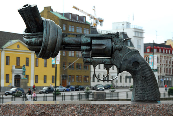 Malmö assediata ed ostaggio degli immigrati. La fine di un modello?